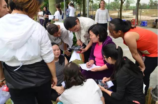 口哨發(fā)令、旗幟落下，比賽的完美呈現(xiàn)，離不開裁判員的辛苦付出，低調(diào)是他們的代名詞